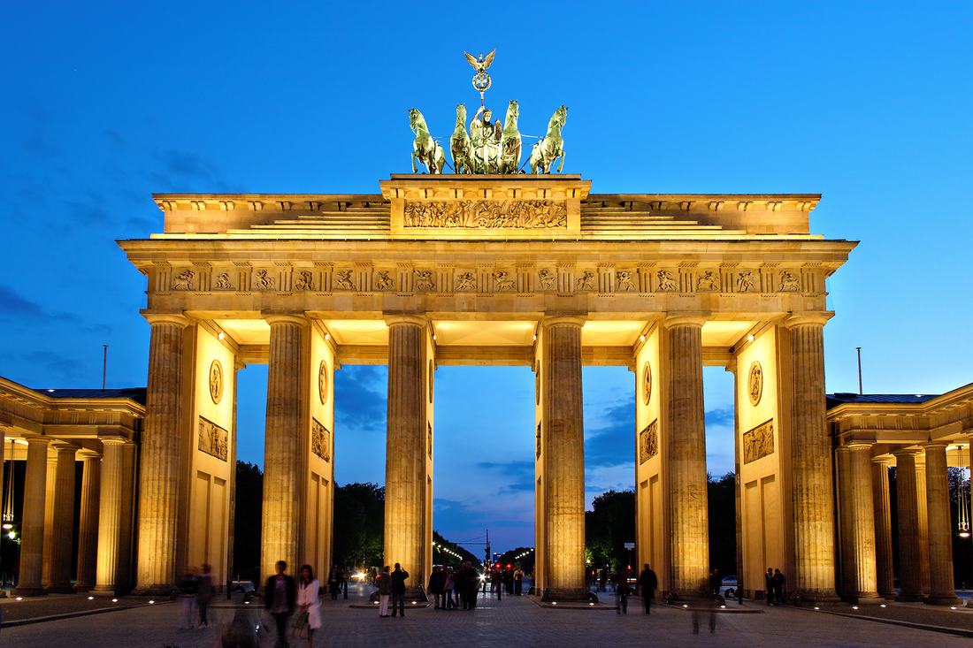 Brandenburger Tor in Berlin am Abend
